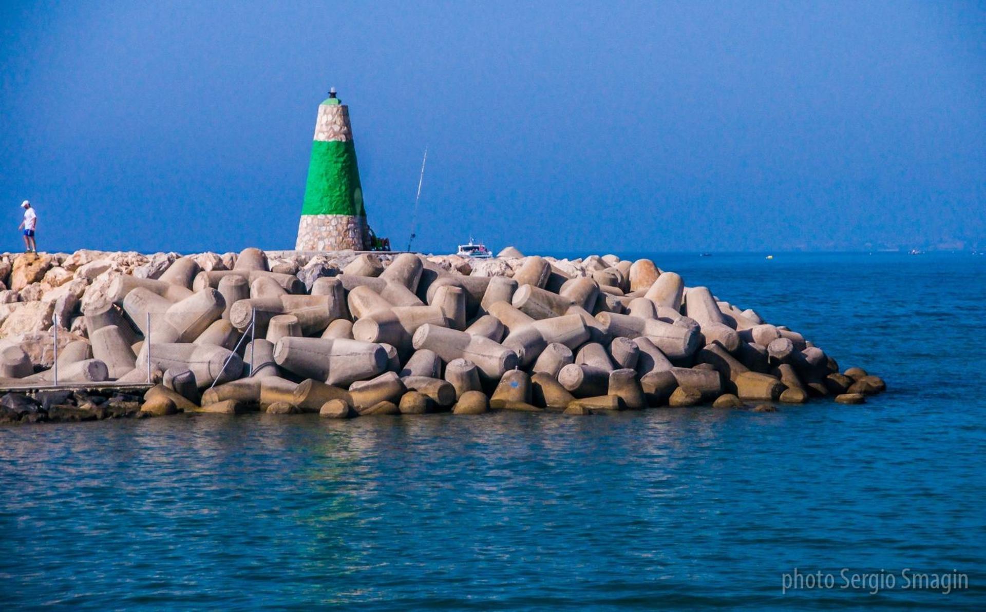 Apartamentos Los Cisnes - 2º Linea De Playa - Perfecta Ubicacion เบนัลมาเดนา ภายนอก รูปภาพ